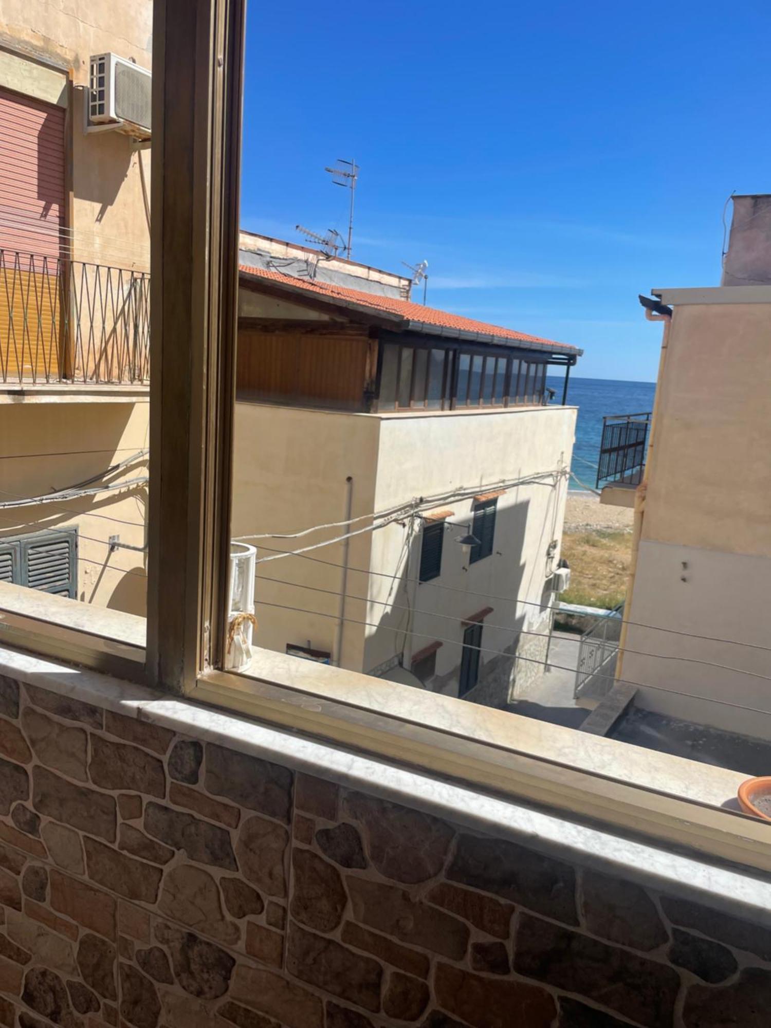 לינה וארוחת בוקר פלרמו Fronte Mare Arenella מראה חיצוני תמונה